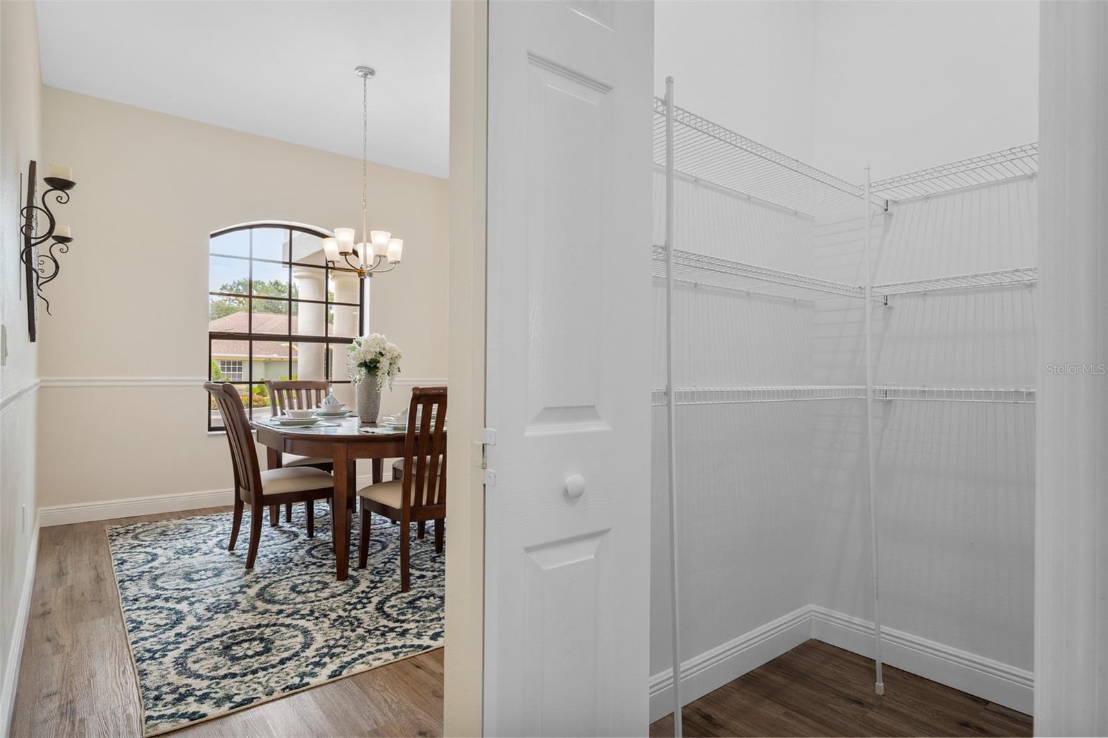 PRISTINE PLACE PH 4 - Residential