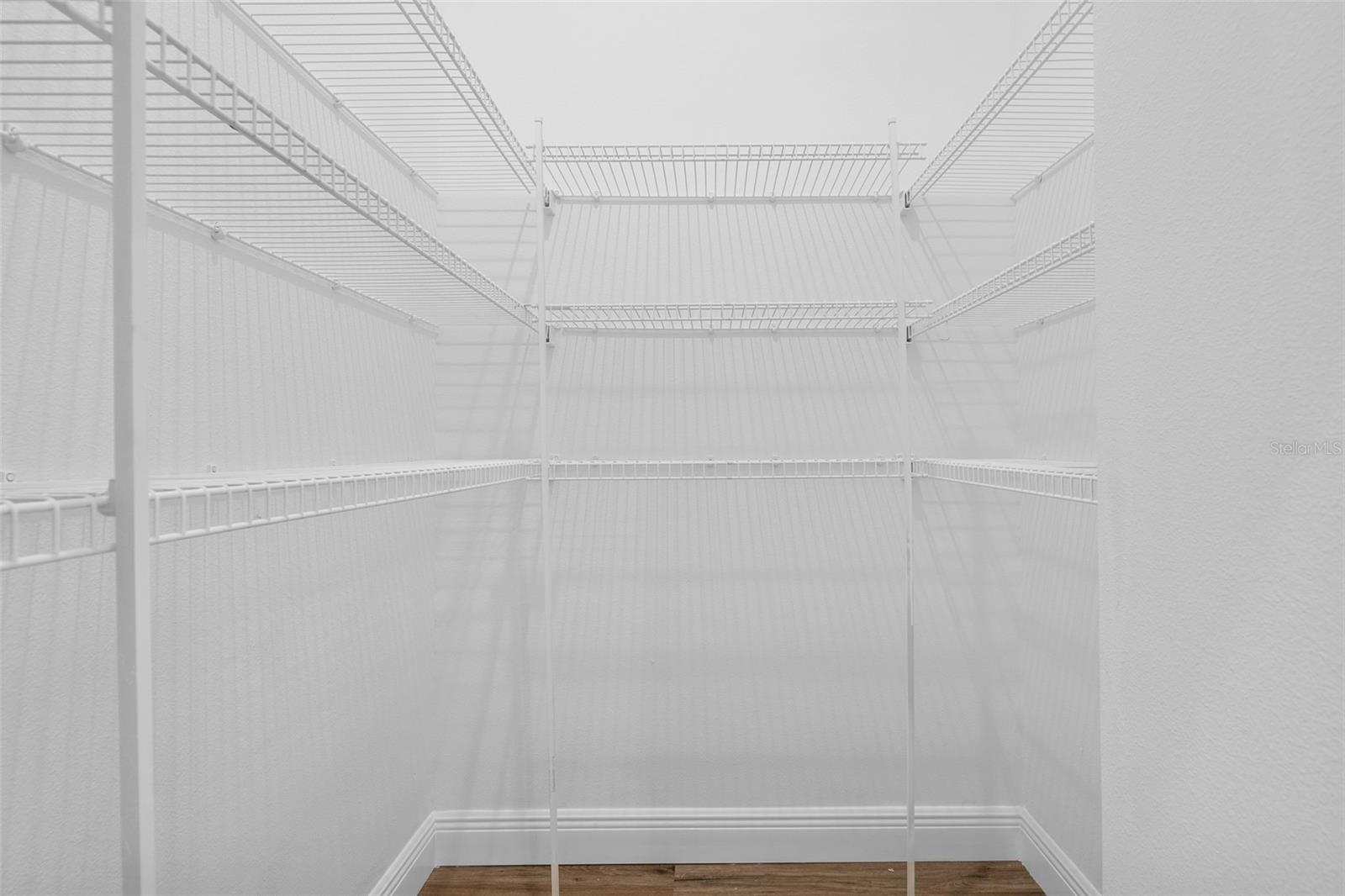 PRISTINE PLACE PH 4 - Residential
