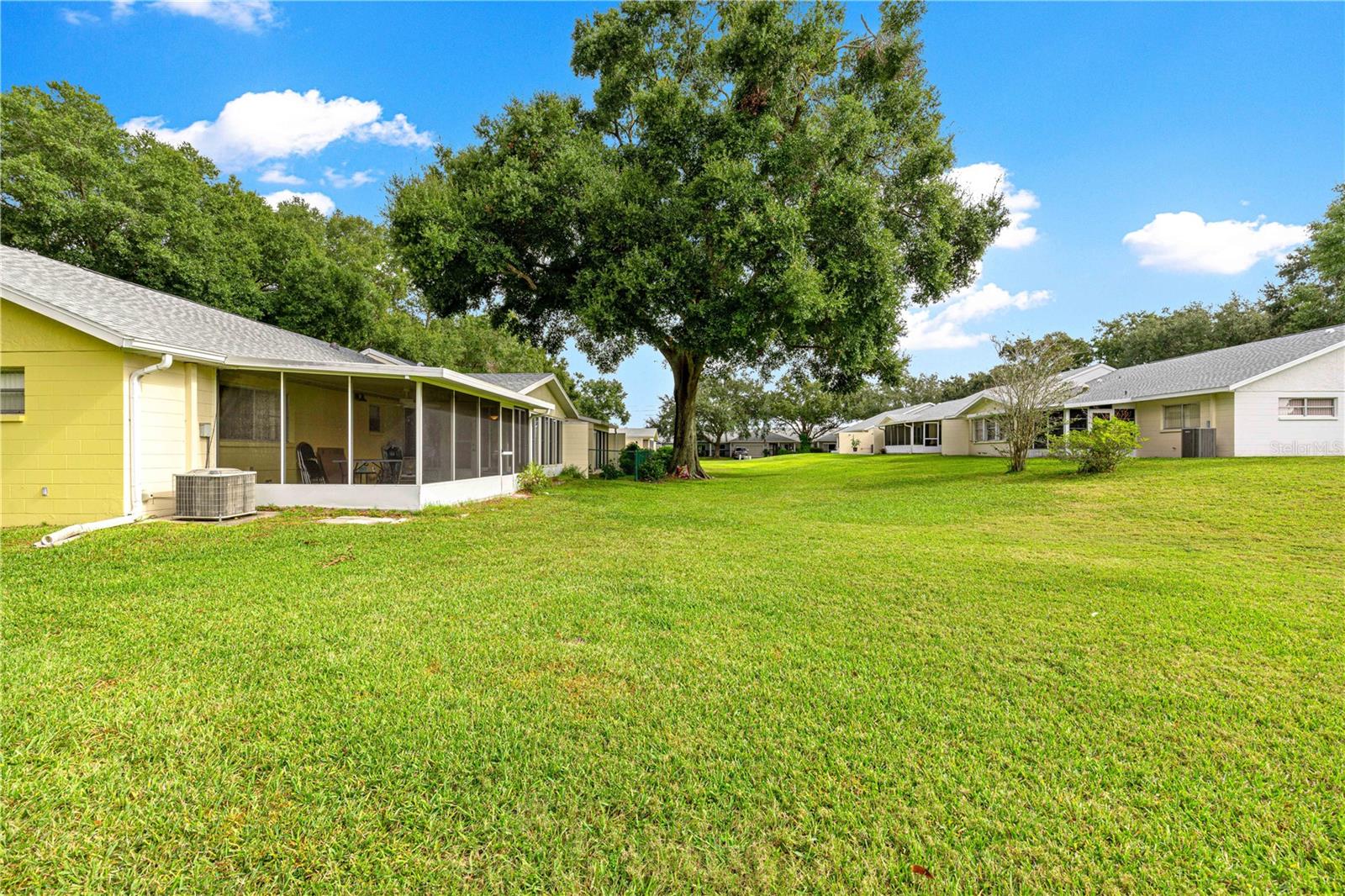 ON TOP OF THE WORLD - Residential