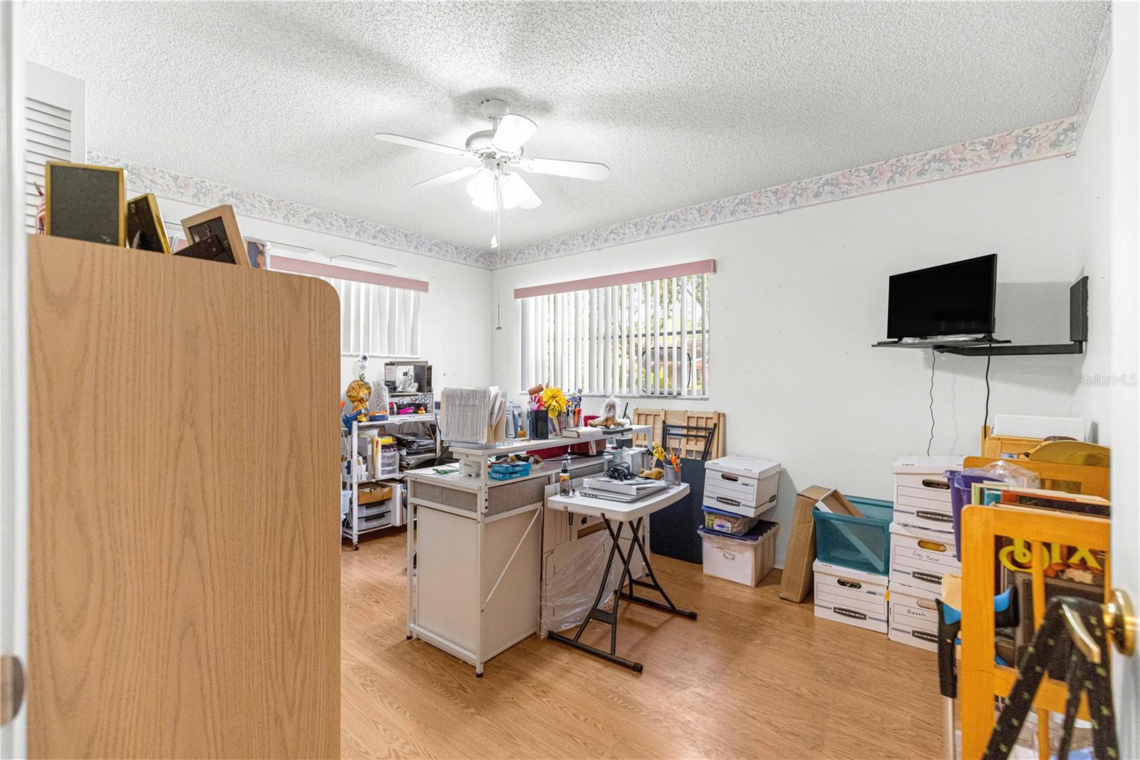 ON TOP OF THE WORLD - Residential