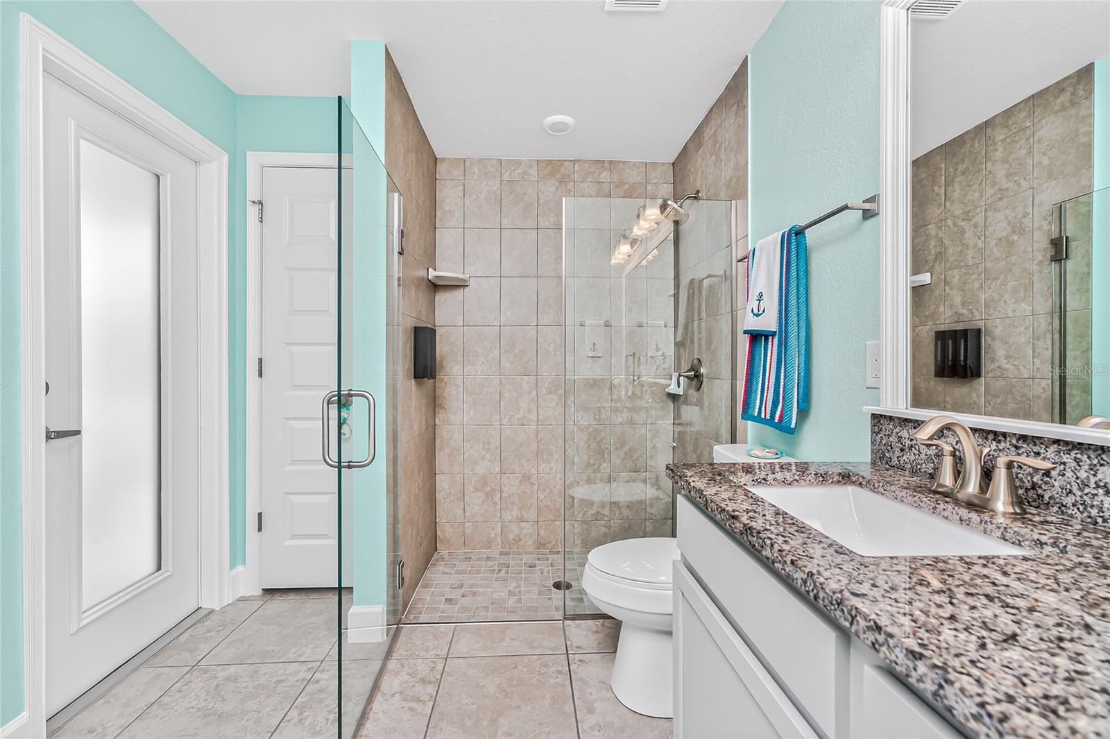 ROTONDA LAKES - Residential