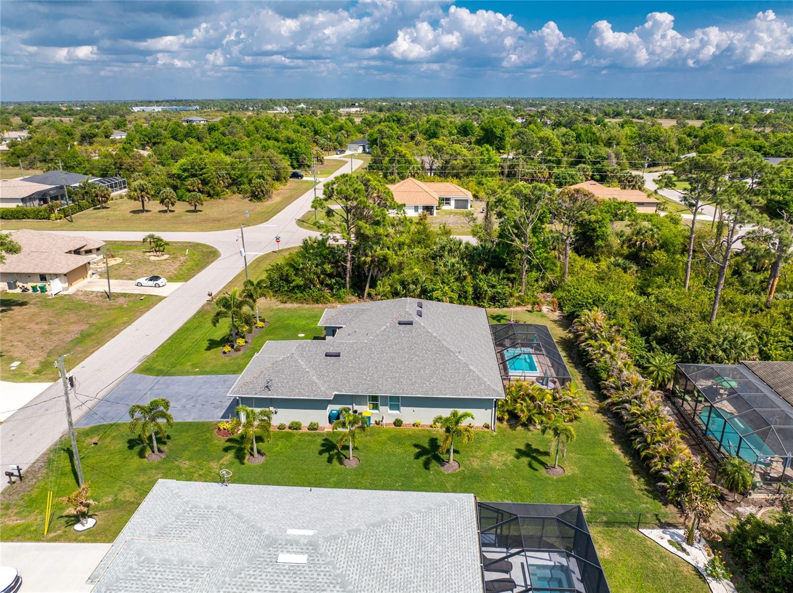 ROTONDA LAKES - Residential