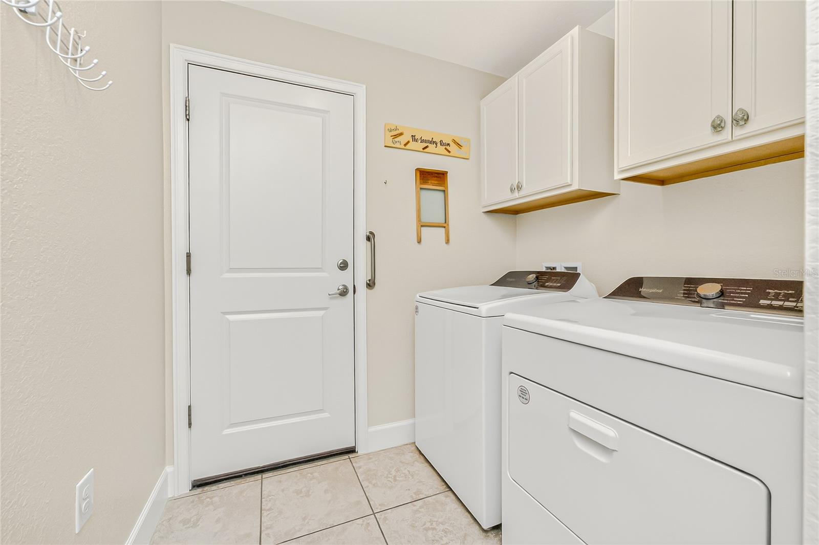 ROTONDA LAKES - Residential