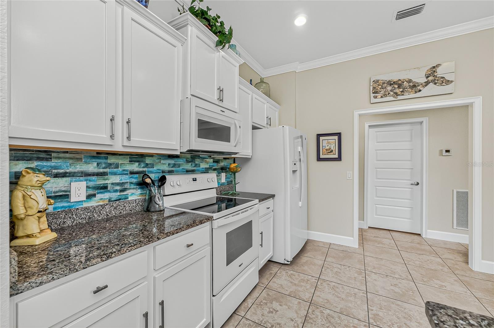 ROTONDA LAKES - Residential