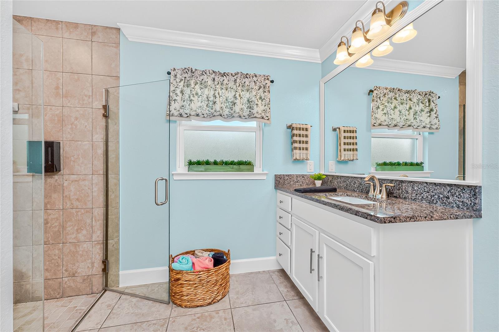 ROTONDA LAKES - Residential