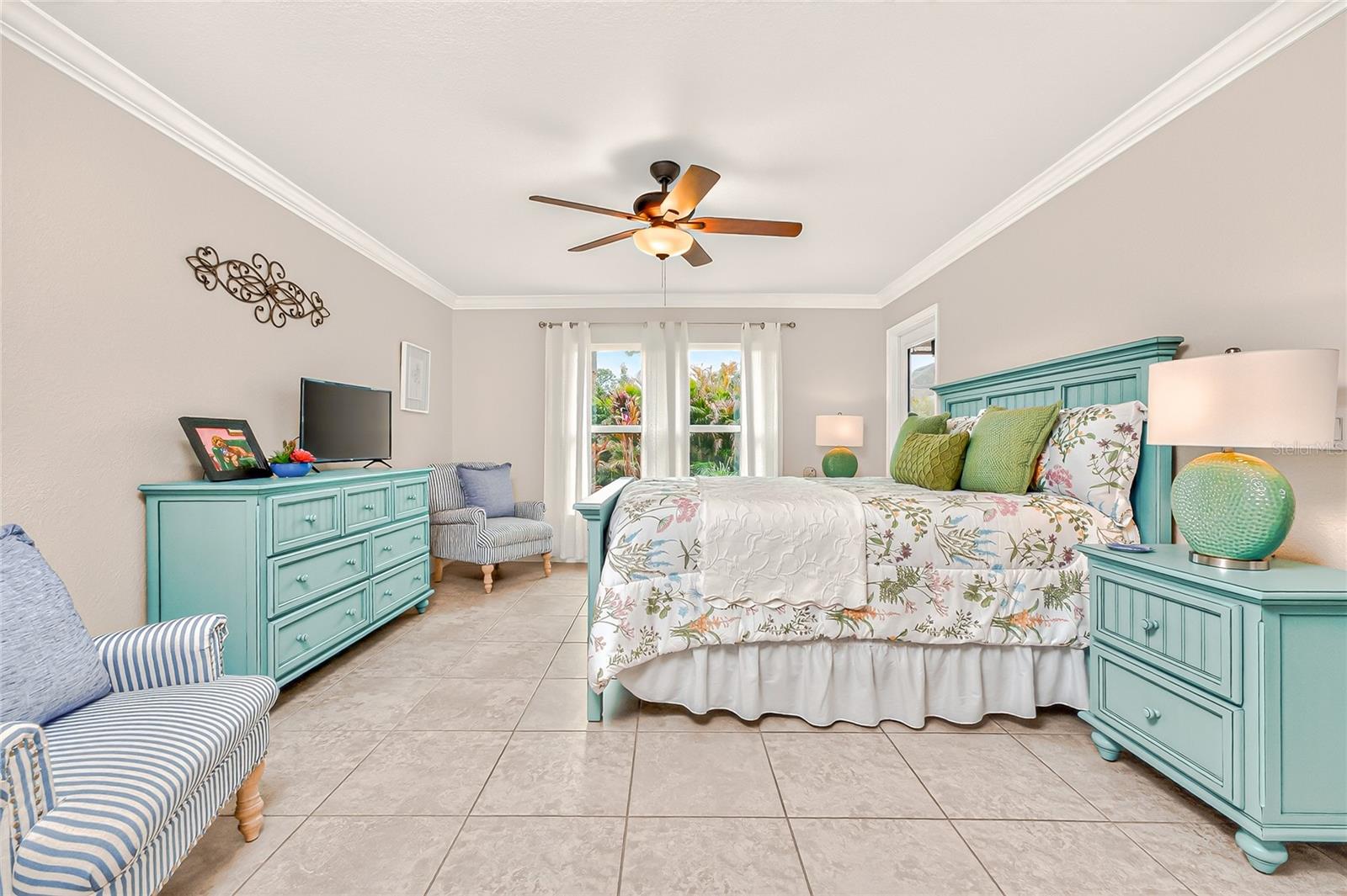 ROTONDA LAKES - Residential