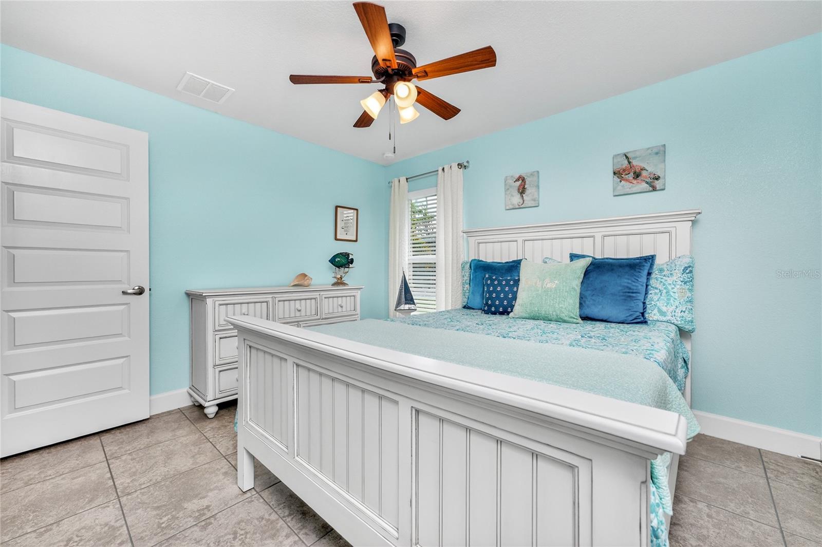 ROTONDA LAKES - Residential