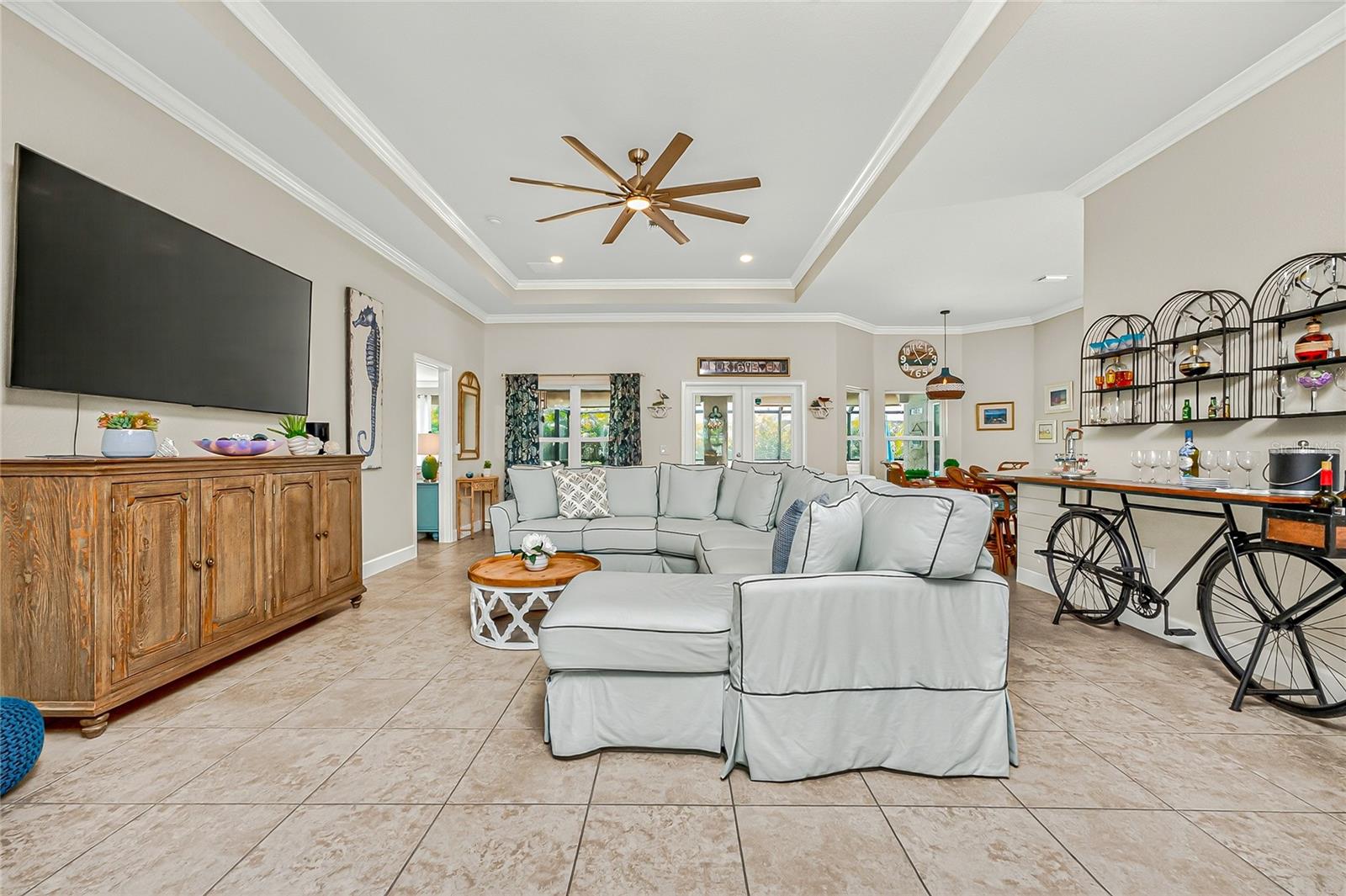 ROTONDA LAKES - Residential