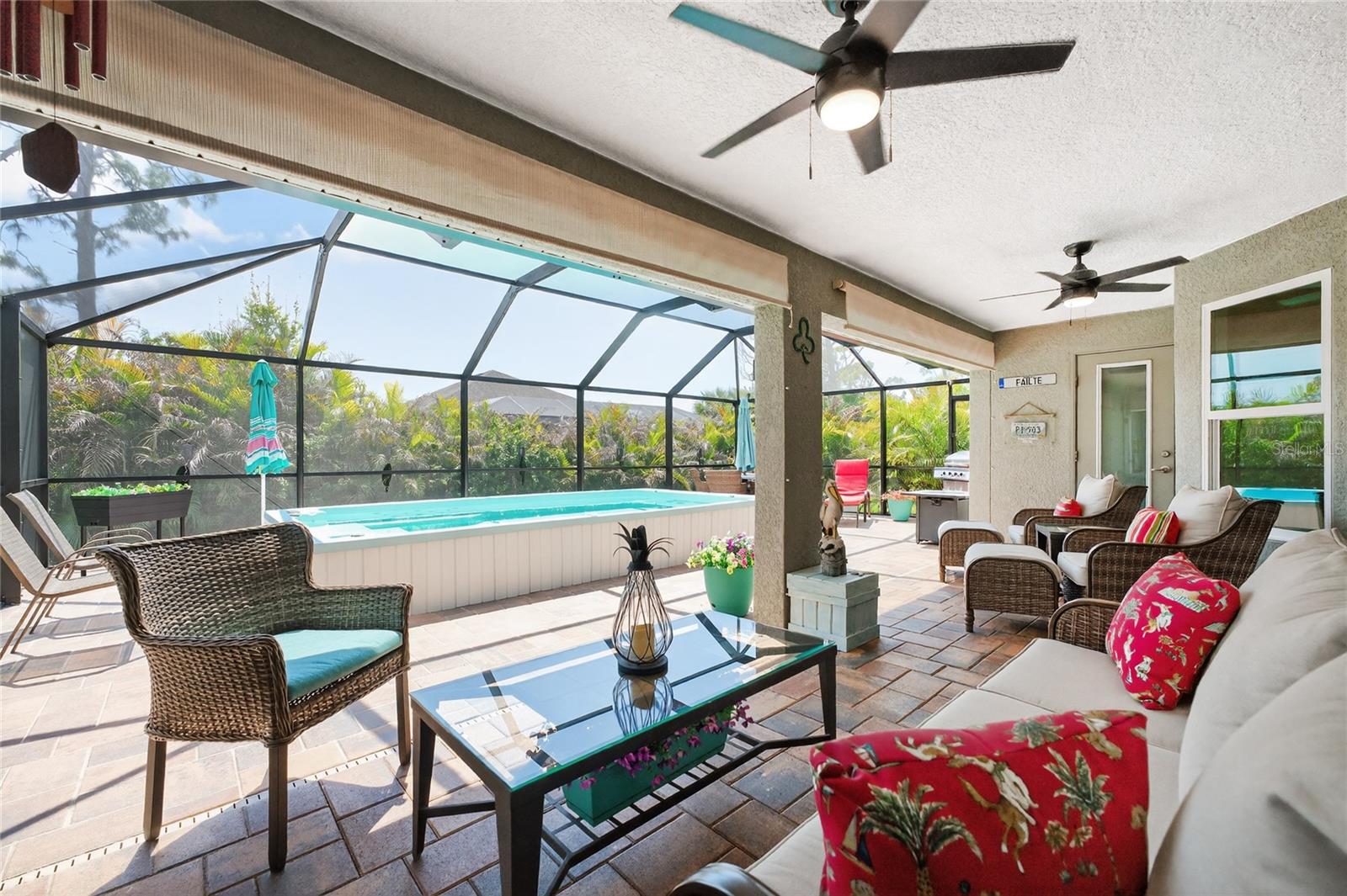 ROTONDA LAKES - Residential