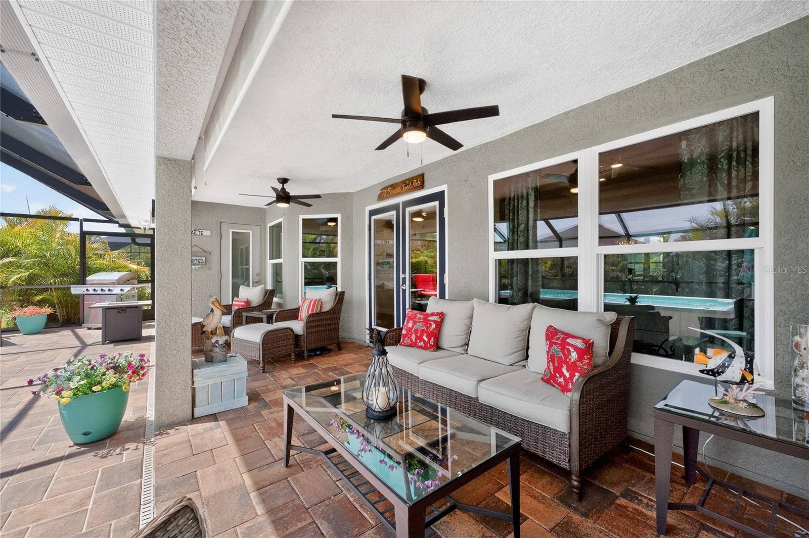 ROTONDA LAKES - Residential