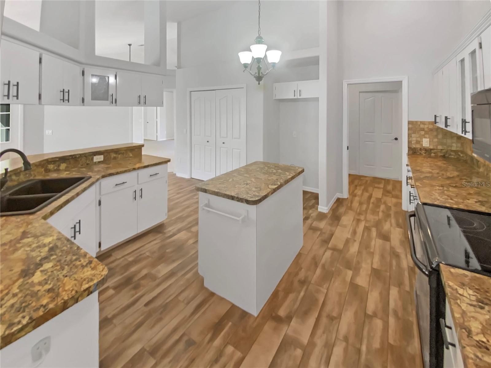 PINE RIDGE UNIT 03 - Residential