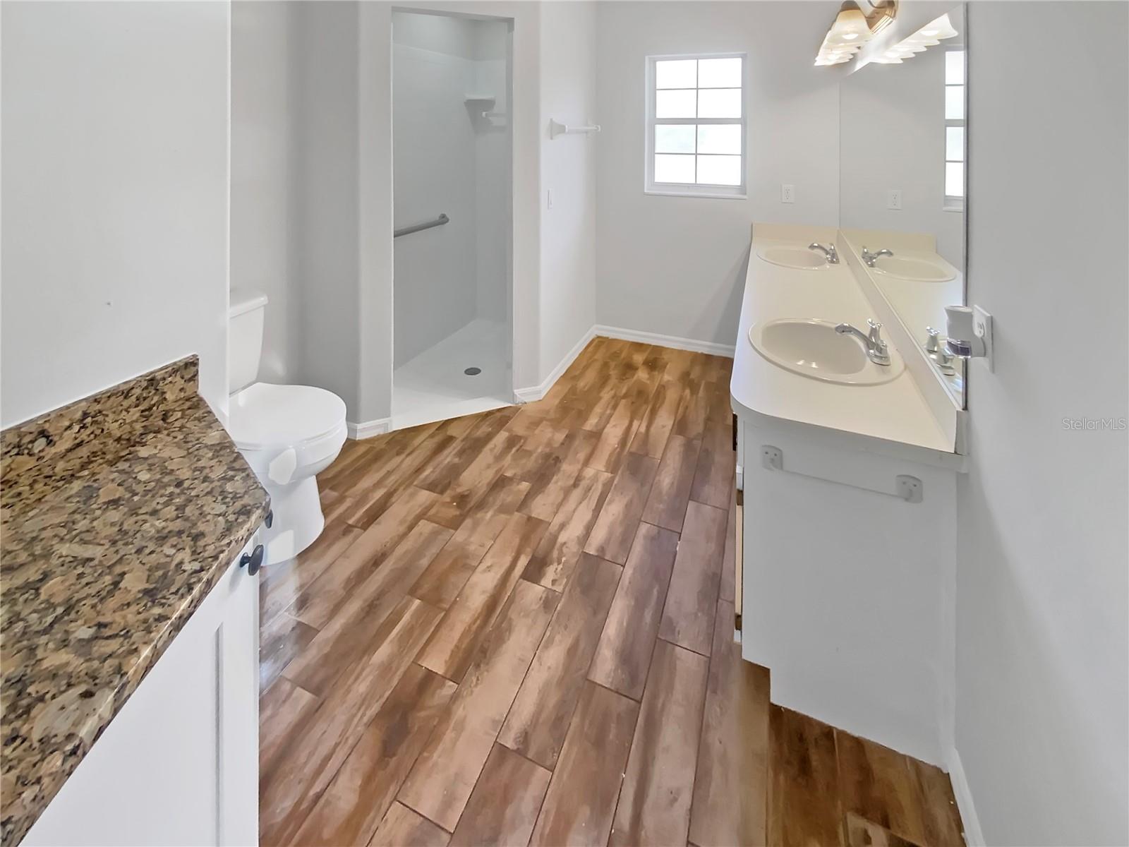 PINE RIDGE UNIT 03 - Residential