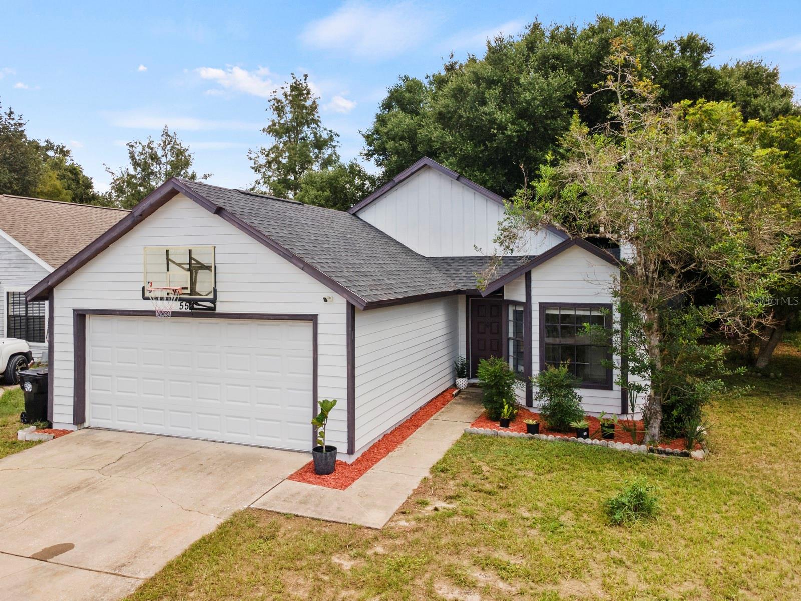 555 SWALLOW COURT