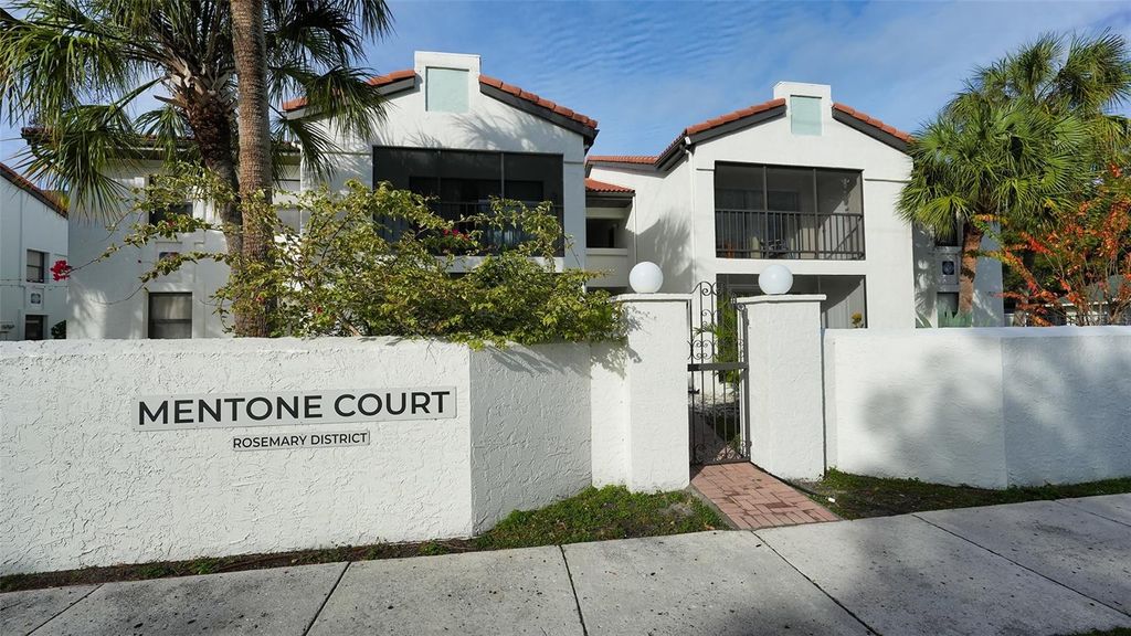 Photo of 631 N Orange Avenue #107, Sarasota, FL 34236 (MLS # A4659021)