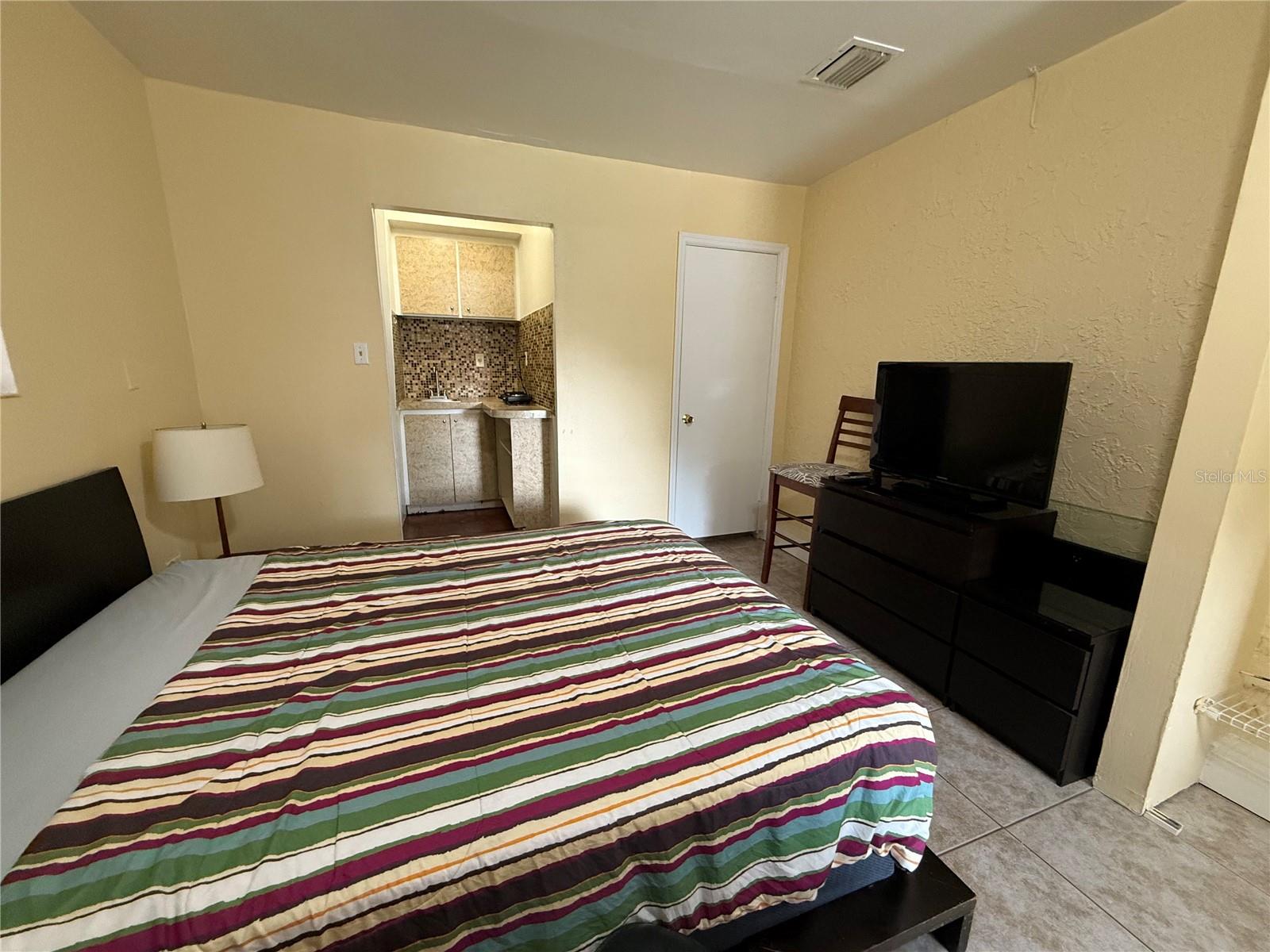 MONTPELIER VILLAGE PH 01 - Residential Lease