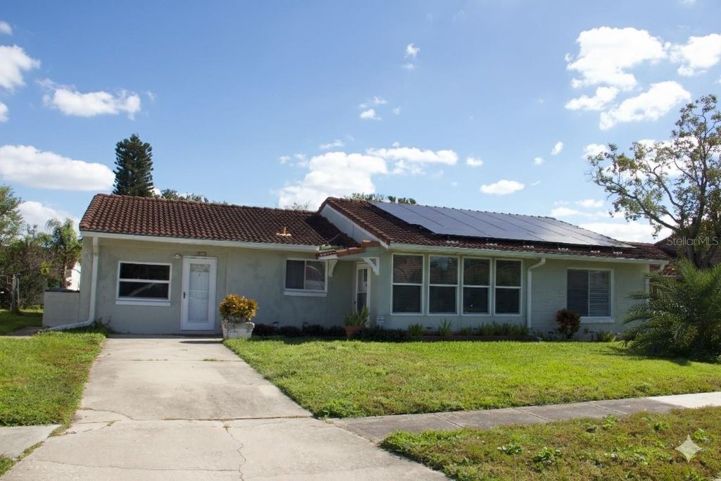 Photo of 10174 Mason Dixon Circle, Orlando, FL 32821 (MLS # O6372004)