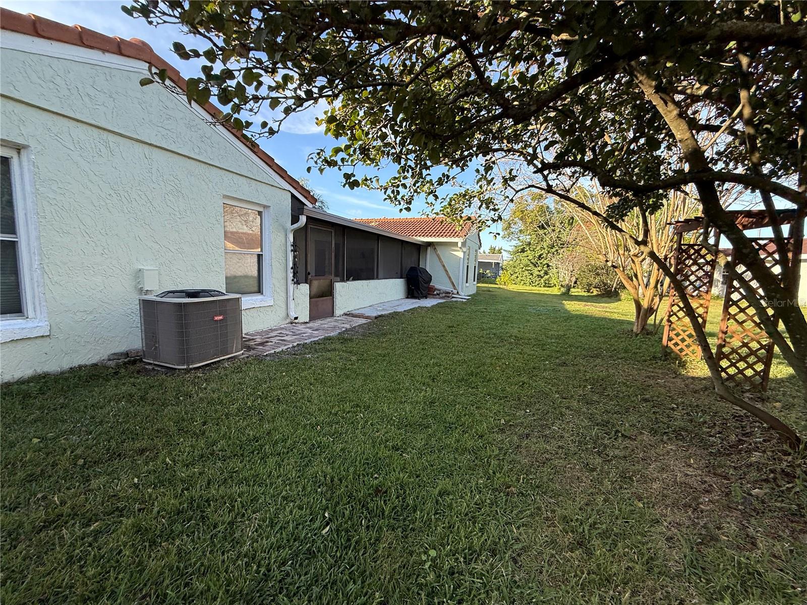 MONTPELIER VILLAGE PH 01 - Residential Lease