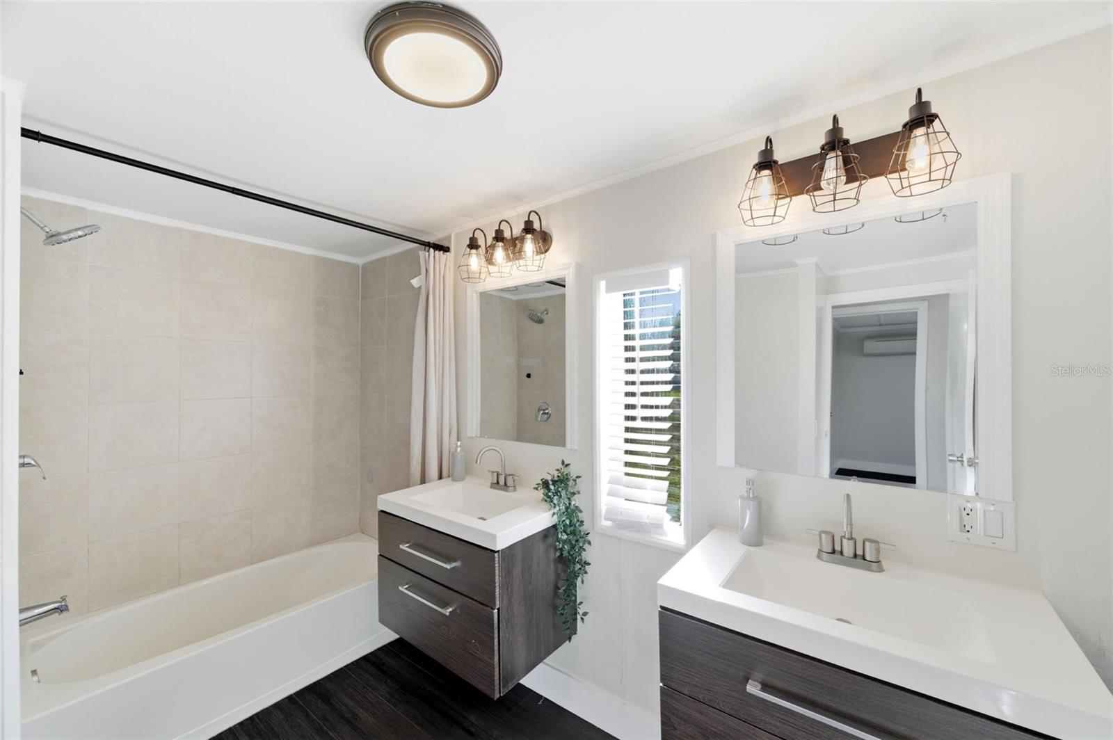 ANGUS VALLEY - Residential