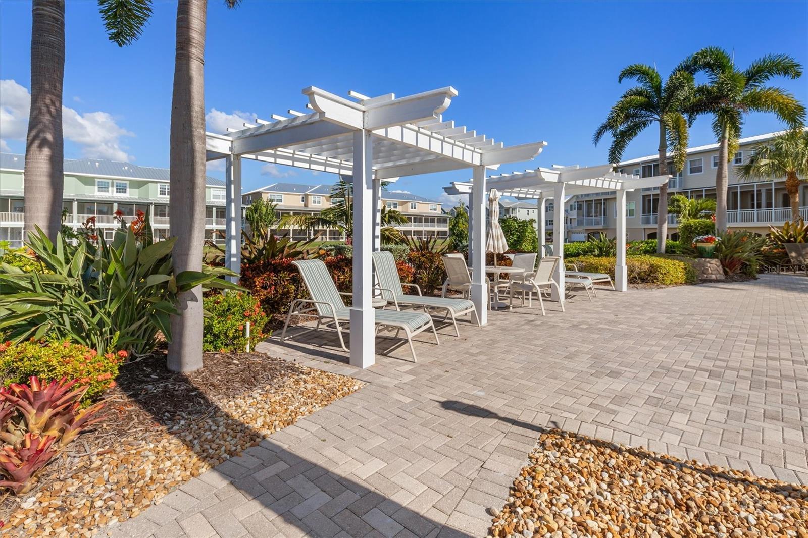 LANDINGS/CORAL CRK - Residential