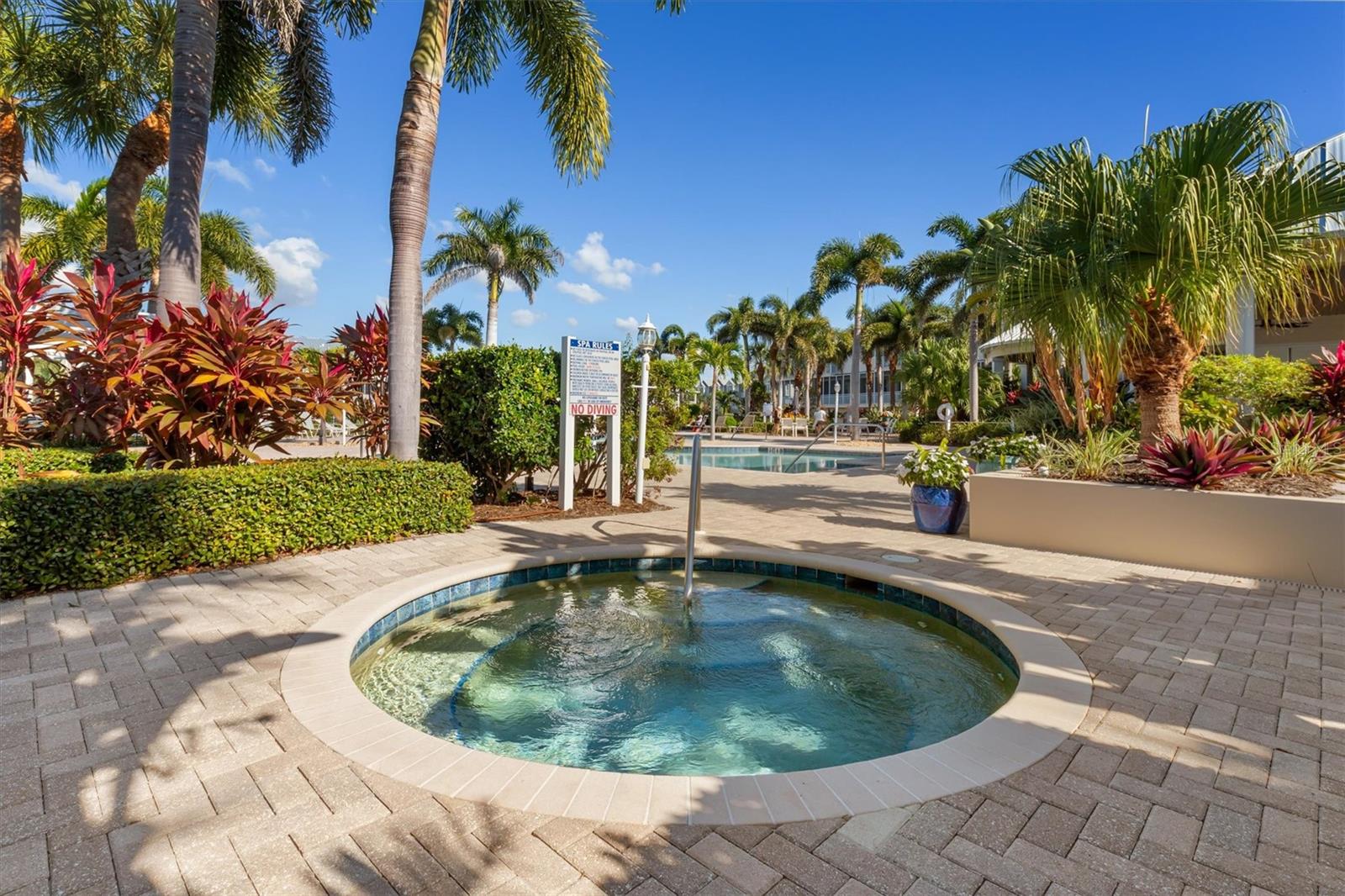 LANDINGS/CORAL CRK - Residential