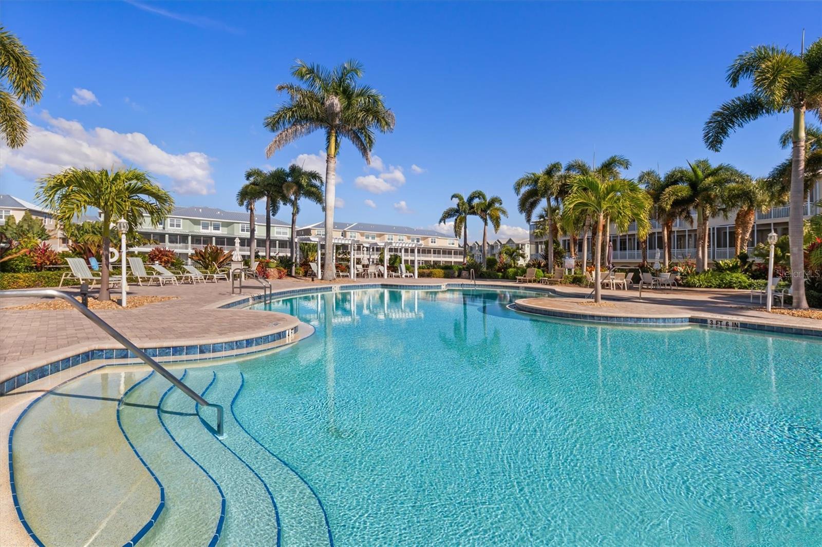 LANDINGS/CORAL CRK - Residential