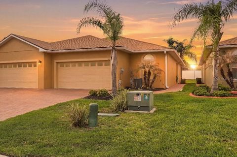 Photo of 1620 Linz Court, Winter Haven, FL 33884 (MLS # TB8460219)