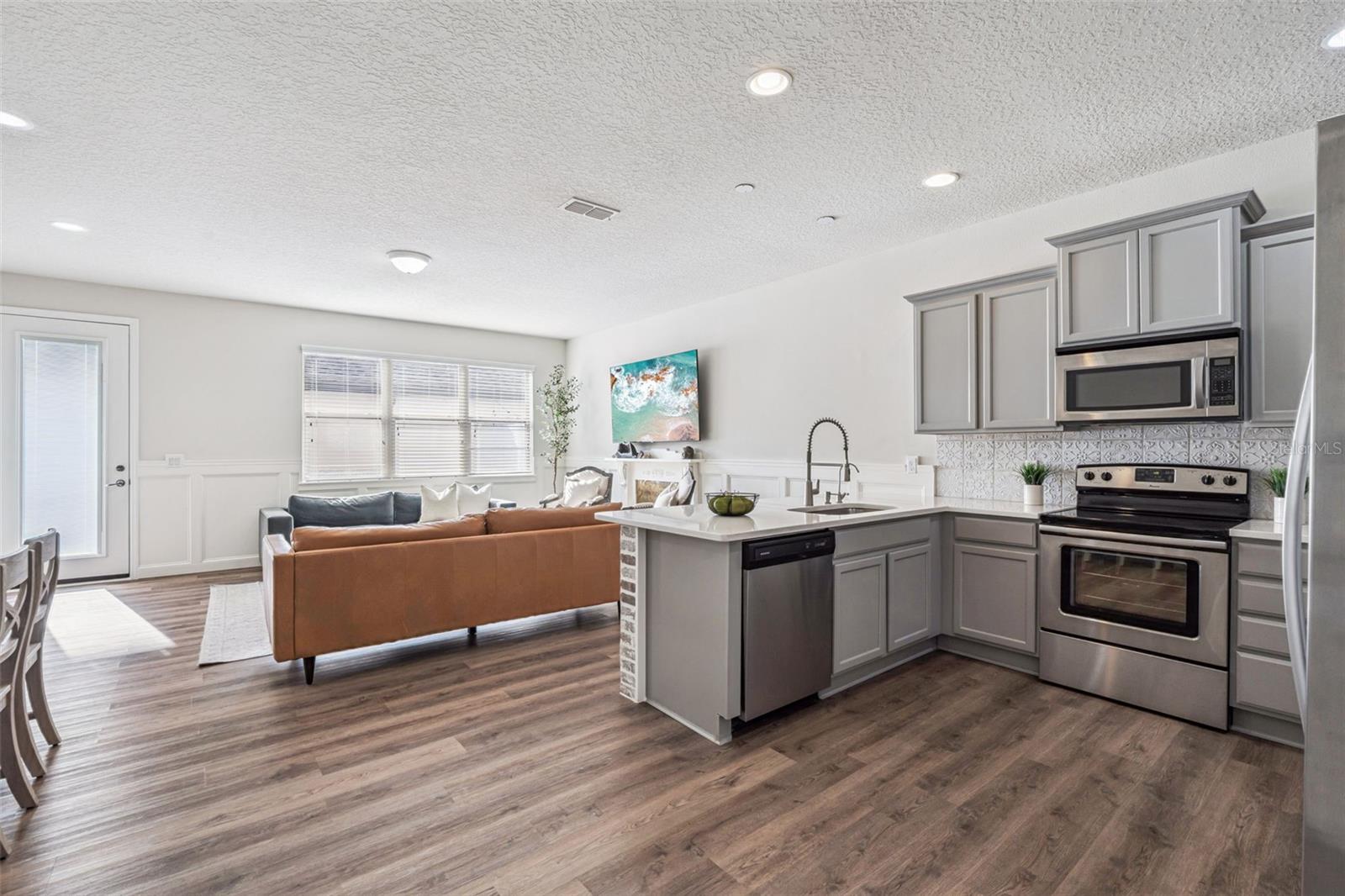 LAKESHORE AT NARCOOSSEE PH 1 - Residential