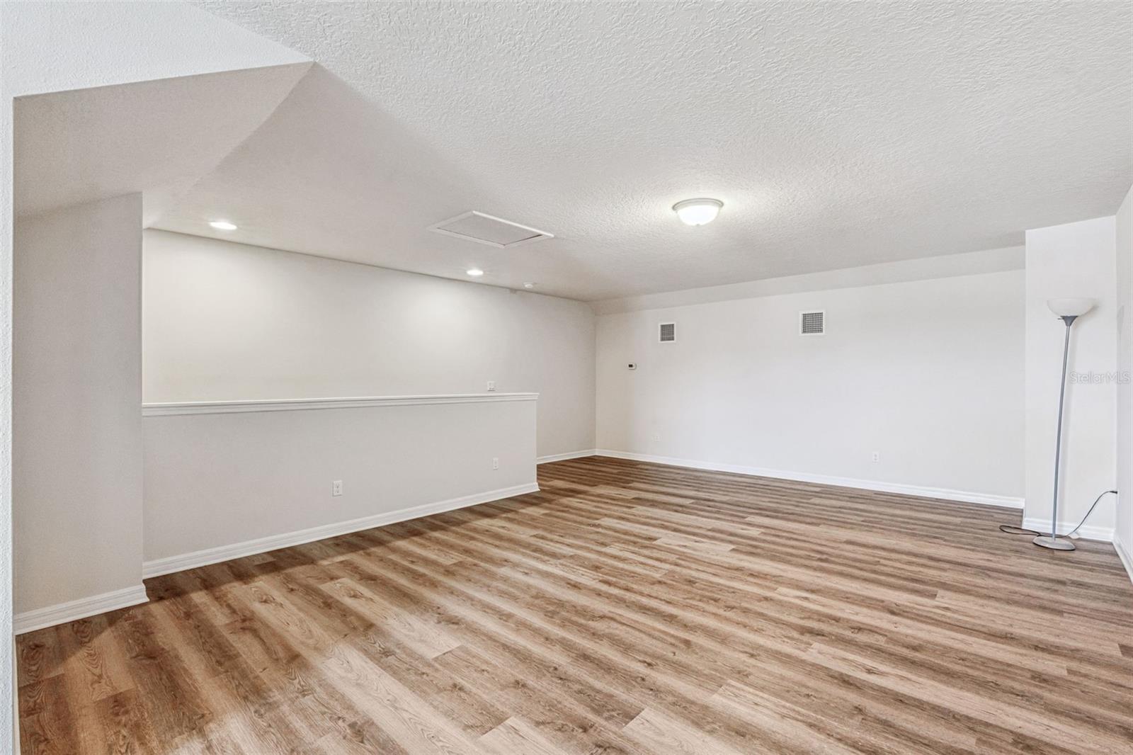 LAKESHORE AT NARCOOSSEE PH 1 - Residential