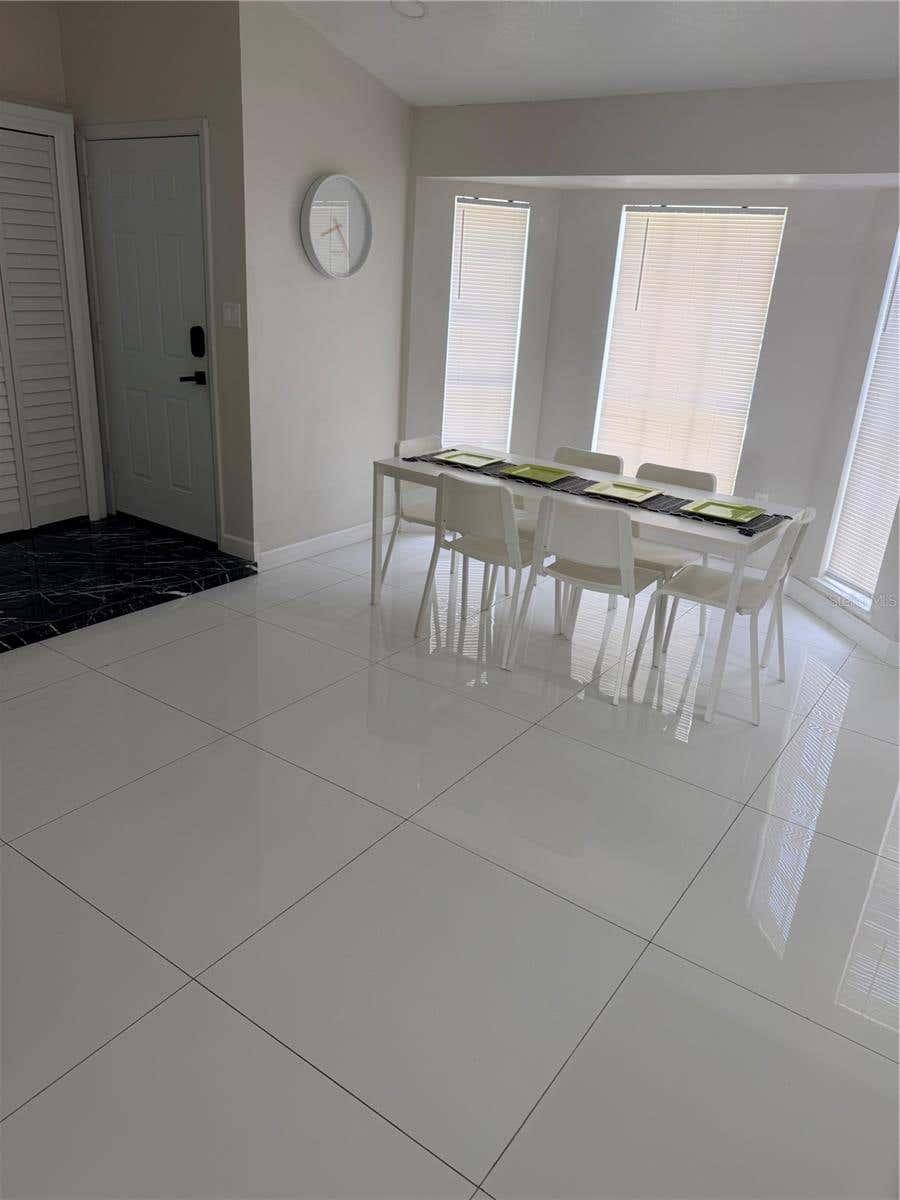 Photo of 310 Silk Oak Drive, Kissimmee, FL 34743 (MLS # S5155692)