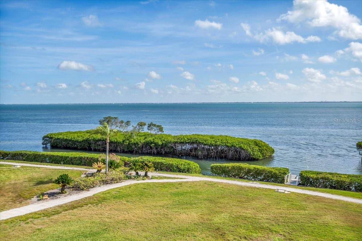 2016 HARBOURSIDE DRIVE 332