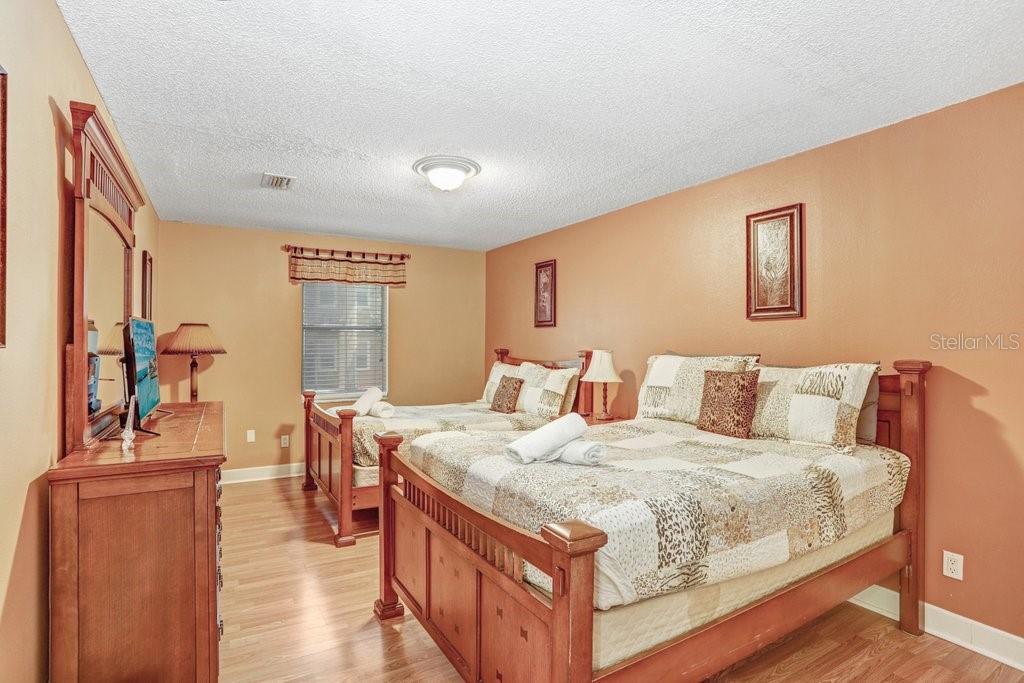 PALM VILLAS CONDO - Residential Lease