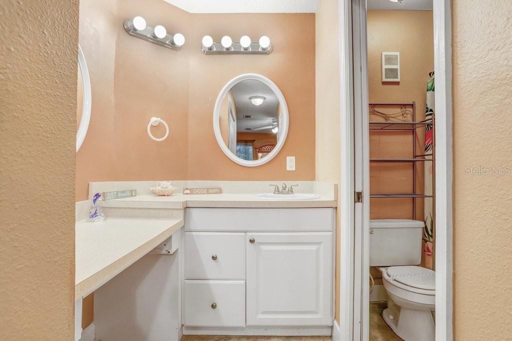 PALM VILLAS CONDO - Residential Lease