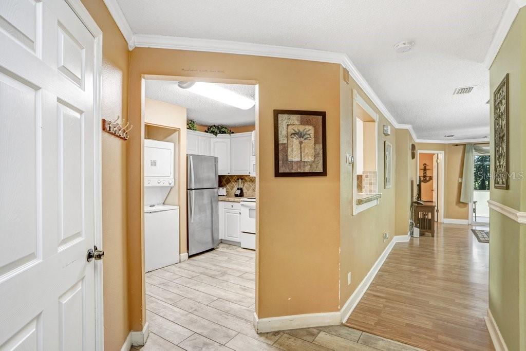 PALM VILLAS CONDO - Residential Lease