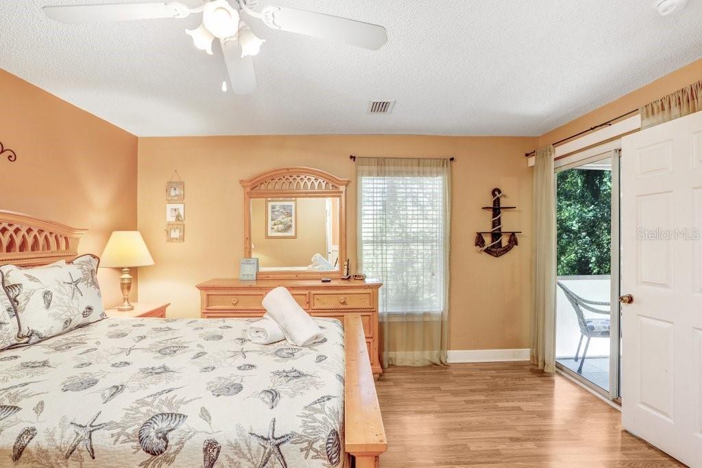 PALM VILLAS CONDO - Residential Lease