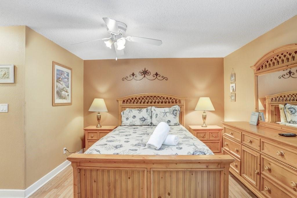 PALM VILLAS CONDO - Residential Lease