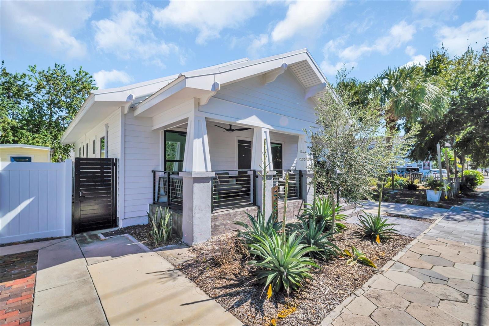 EASLEYS R W ADD - Residential