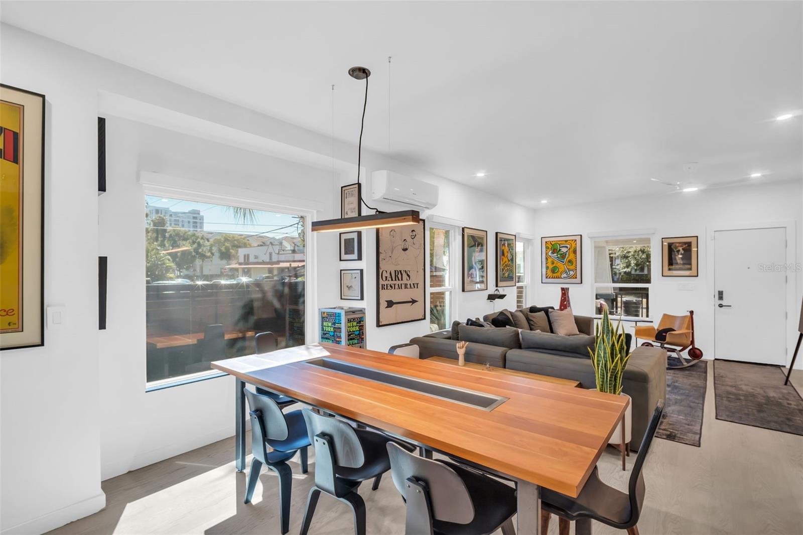 EASLEYS R W ADD - Residential