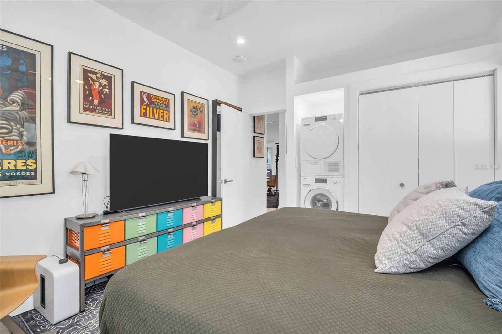 EASLEYS R W ADD - Residential