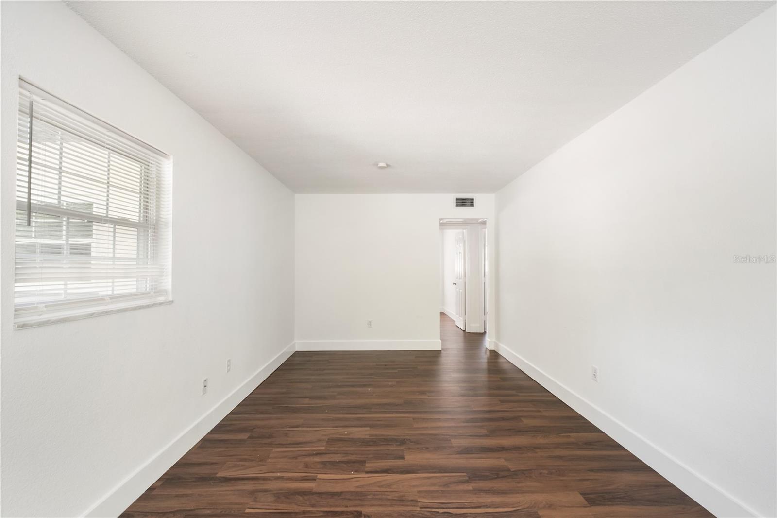 CHEROKEE PARK - Residential Lease