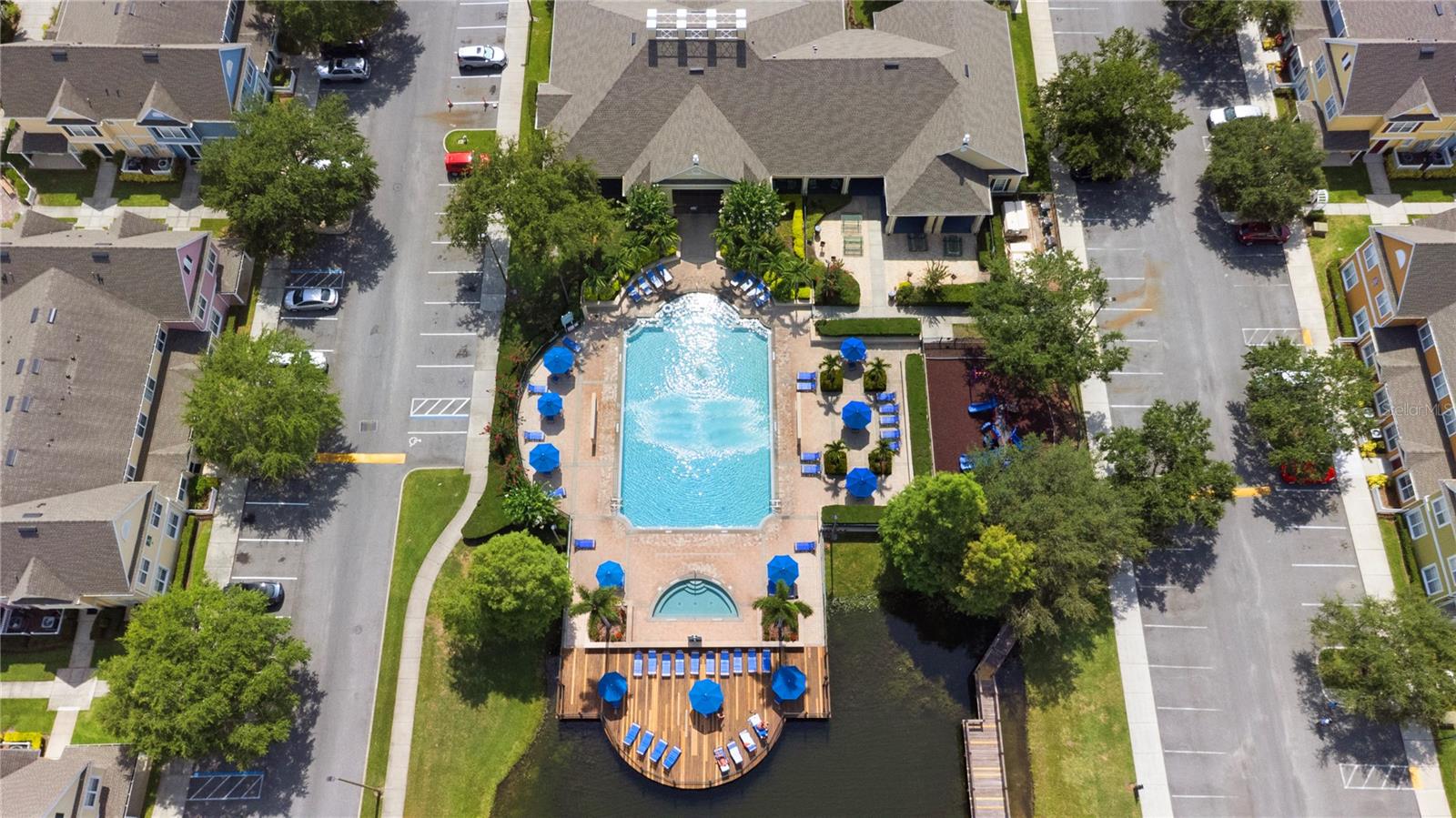 VENETIAN BAY VILLAGES CONDO PHASE 2 CB 7 PGS 26-27 - Residential