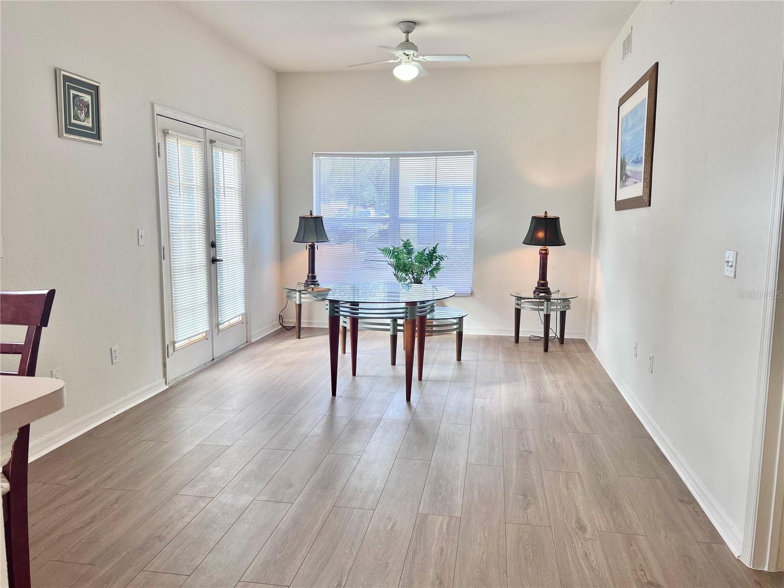 VENETIAN BAY VILLAGES CONDO PHASE 2 CB 7 PGS 26-27 - Residential