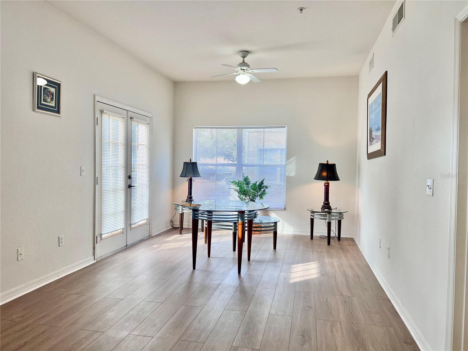 VENETIAN BAY VILLAGES CONDO PHASE 2 CB 7 PGS 26-27 - Residential