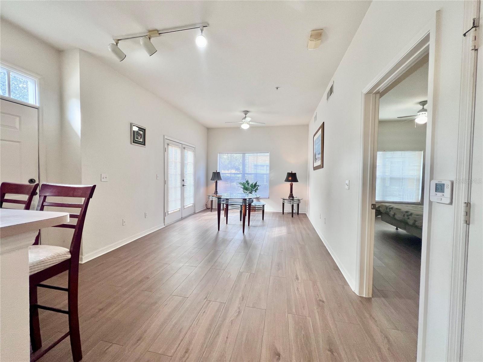 VENETIAN BAY VILLAGES CONDO PHASE 2 CB 7 PGS 26-27 - Residential