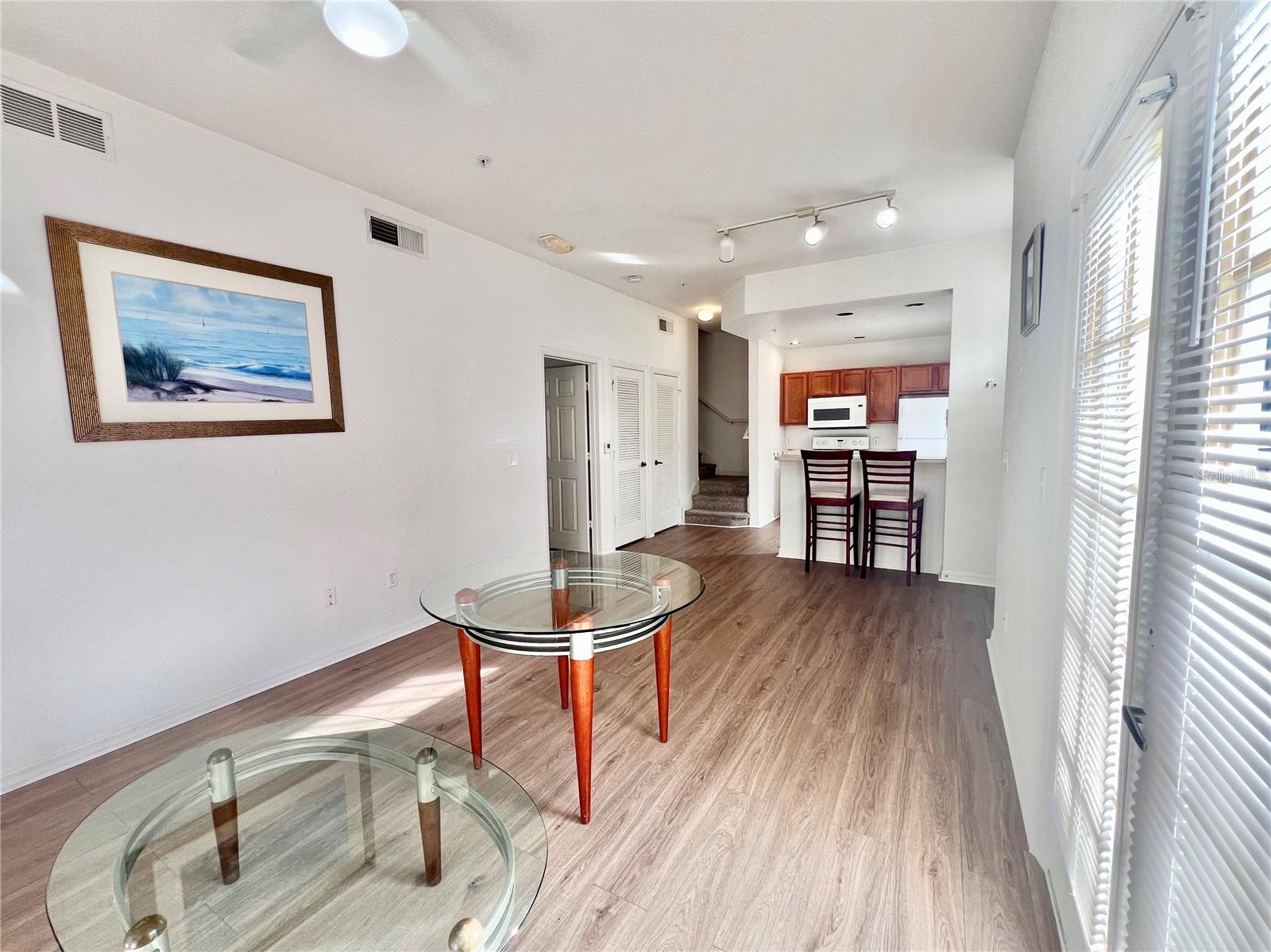 VENETIAN BAY VILLAGES CONDO PHASE 2 CB 7 PGS 26-27 - Residential