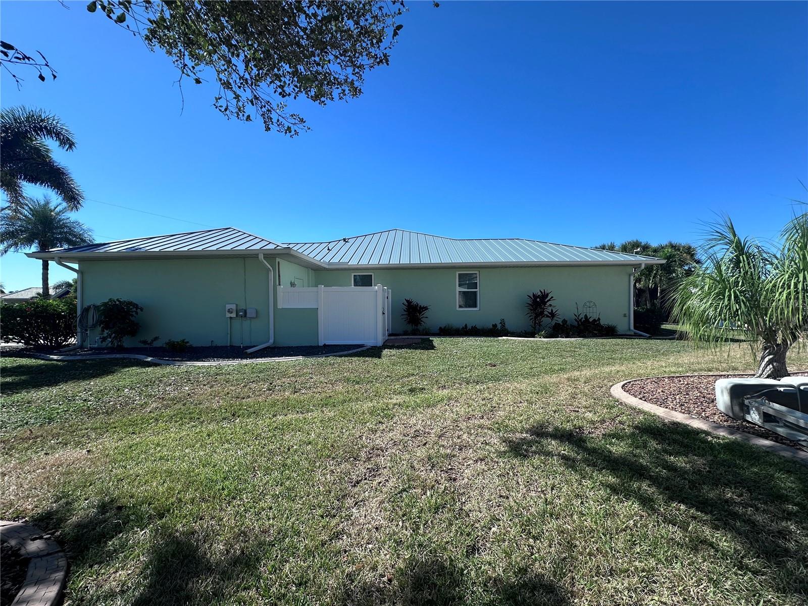 PUNTA GORDA ISLES SEC 05 - Residential