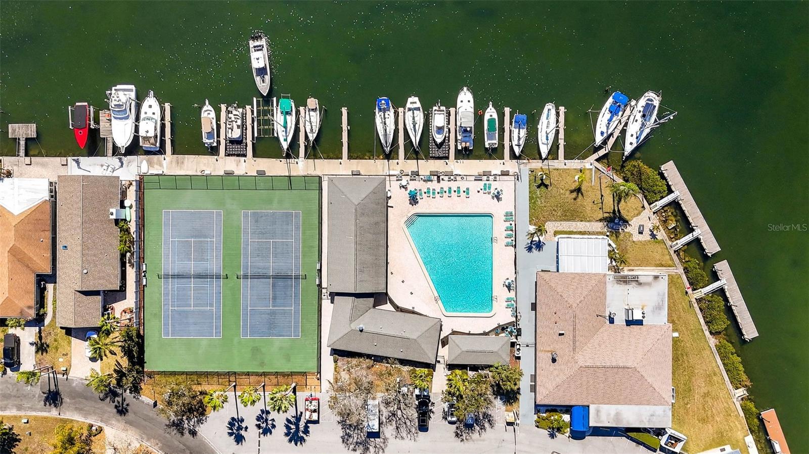 FLOR A MAR - Residential