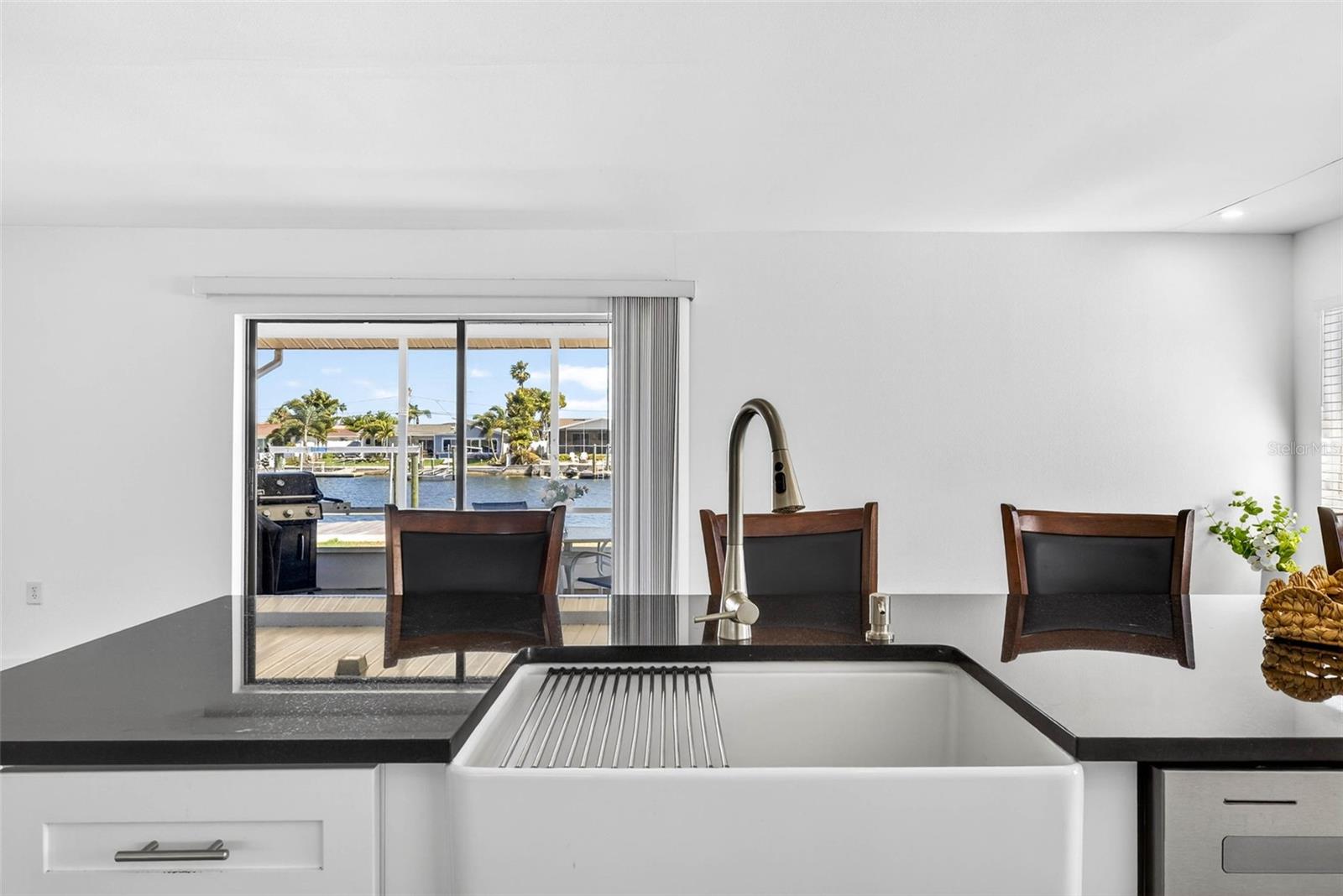 FLOR A MAR - Residential