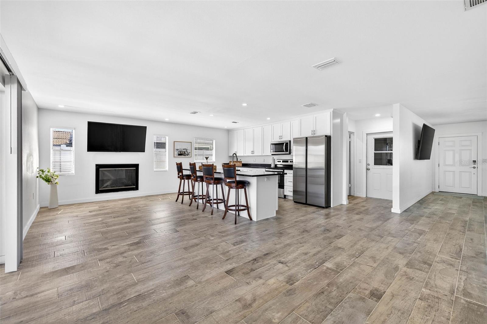 FLOR A MAR - Residential