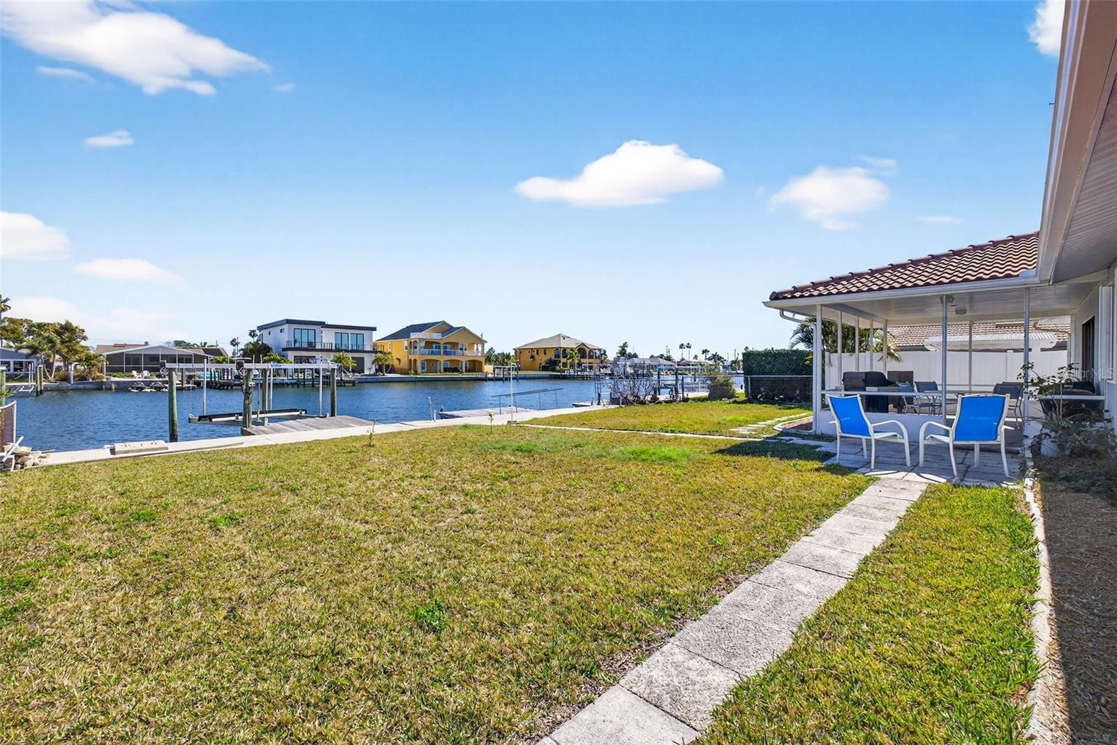 FLOR A MAR - Residential