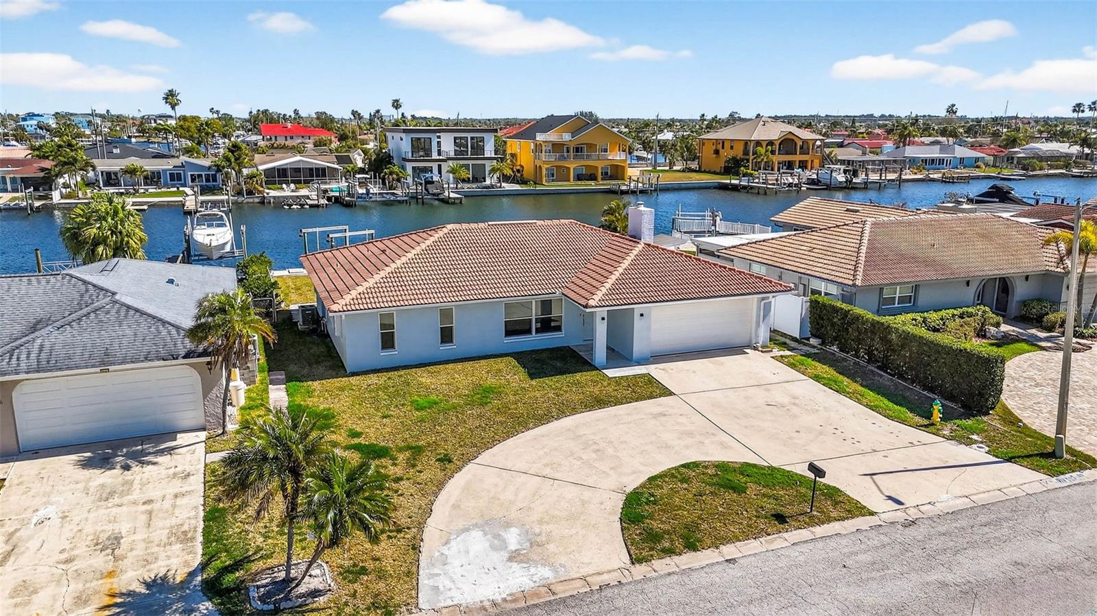 FLOR A MAR - Residential